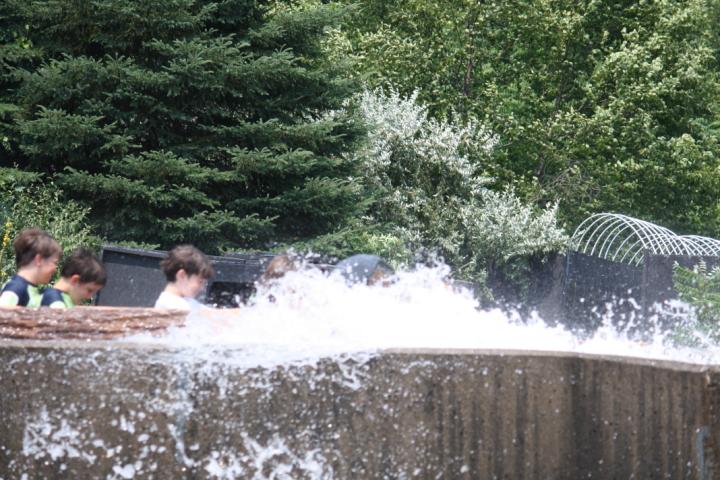 ...Splashhhh